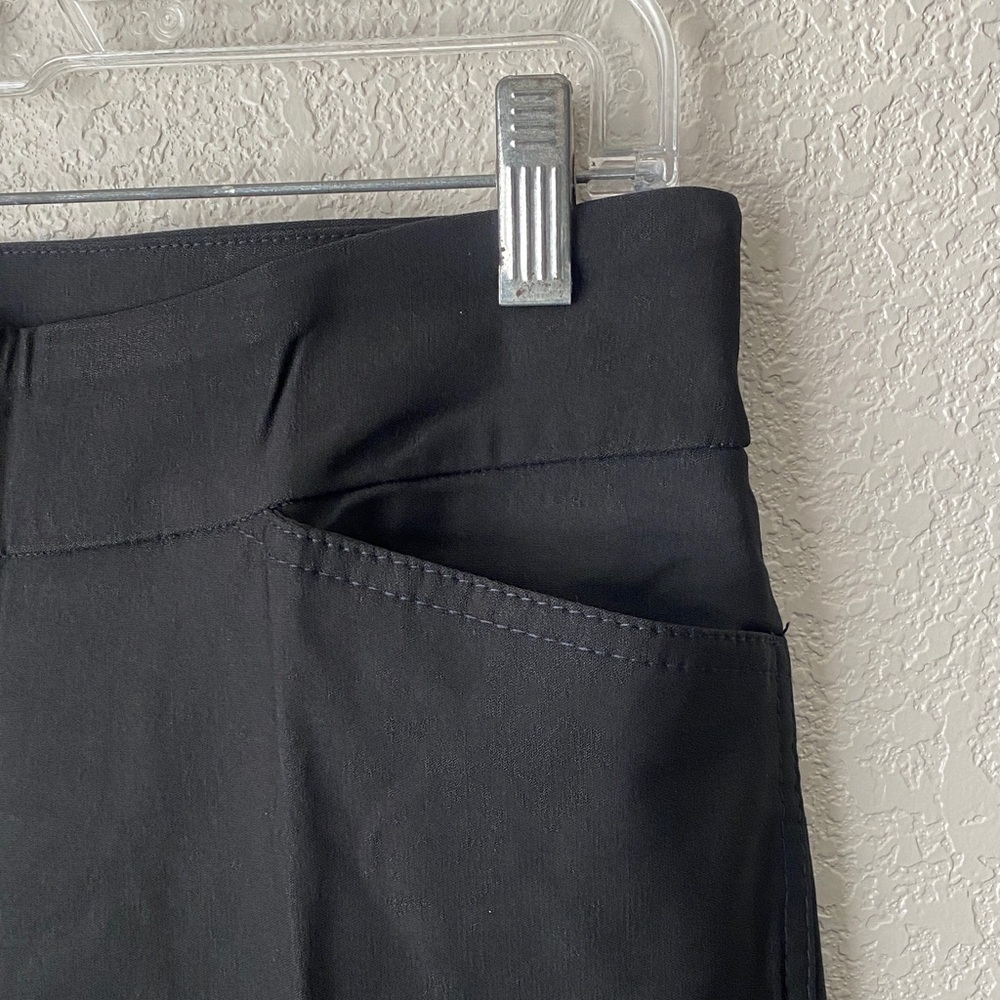Hilary Radley Ladies' Pull On Bermuda Short BLACK/SMALL - Picture 4 of 6